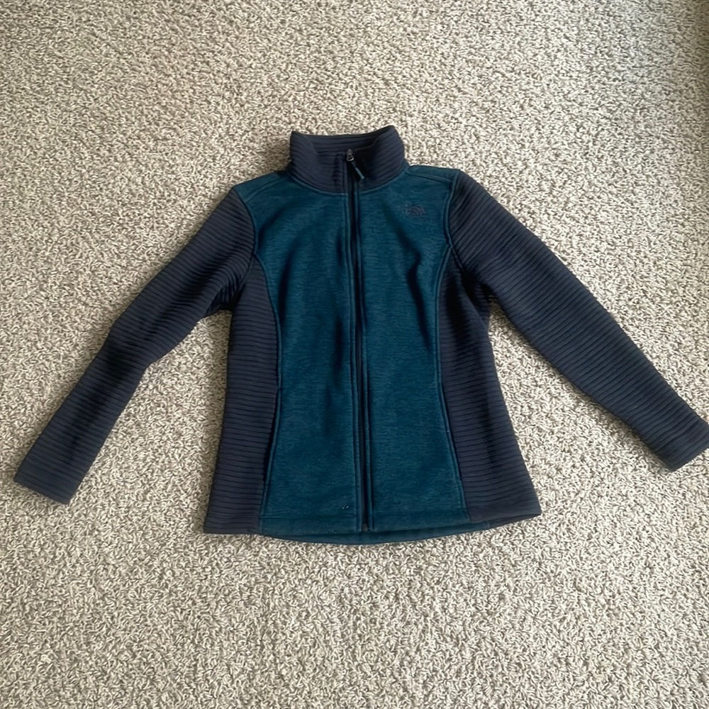 Women’s Zip Up North Face Jacket.